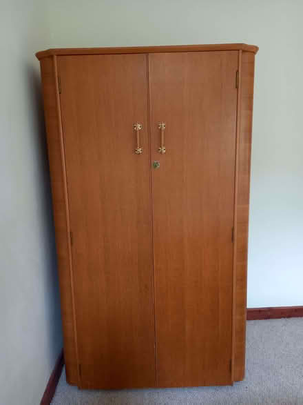 Photo of free Gentleman's Wardrobe (Parwich DE6) #1