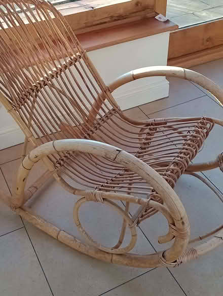 Photo of free Rocking chair (Abdon SY7) #3