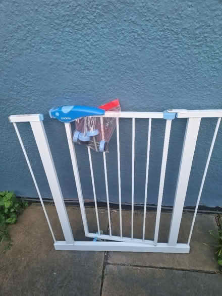 Photo of free Baby gate (Hanworth TW12) #1