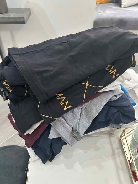 Photo of free Men Mix t-shirts/trousers (SM6) #2