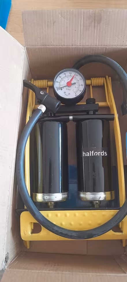 Photo of free Foot pump (whyteleafe) #1
