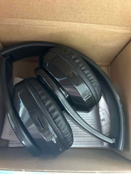 Photo of free Wireless headphones (need fixing) (Parkside SK7) #1