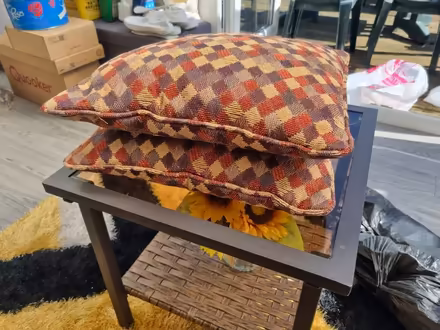 Photo of free 2 Cushions (ME12) #2