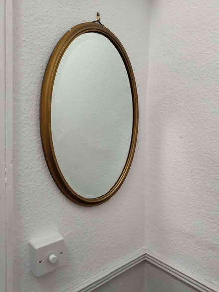 Photo of free Gold mirror (Plumstead common SE18) #1