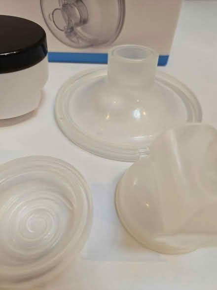 Photo of free Hands Free Breast pump (NG5 sherwood notts) #2