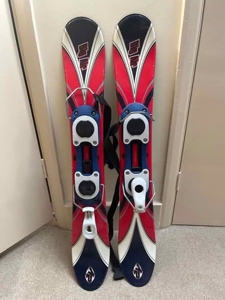 Photo of free Short skis (Leighton Buzzard LU7) #1