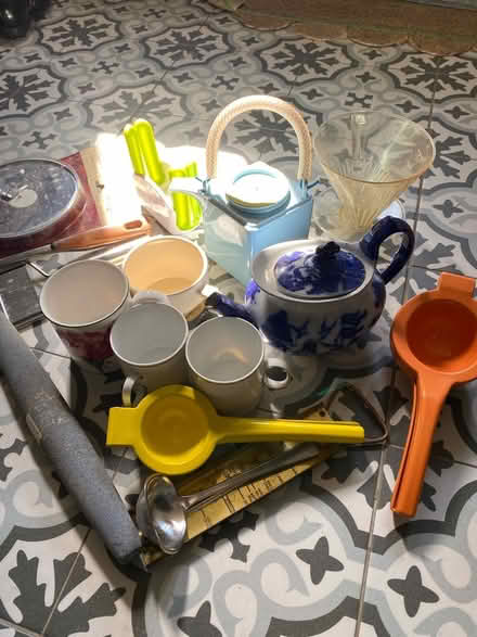 Photo of free Kitchen collection (Sw195qb) #1