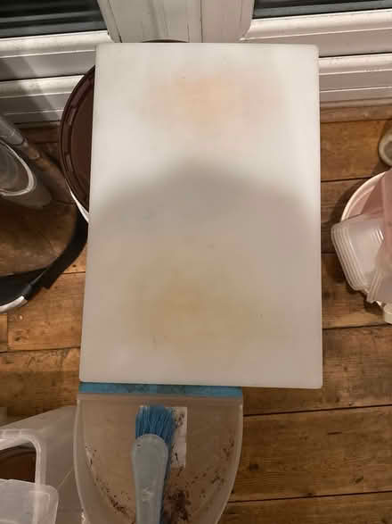 Photo of free Plastic chopping board (N5 Highbury Barn) #1
