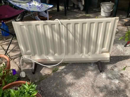 Photo of free Oil Filled Panel Radiator (Ivybridge, Devon) #3