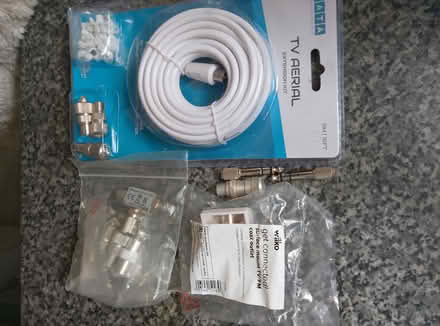 Photo of free TV Ariel/sat connector kit (N5 Highbury) #1