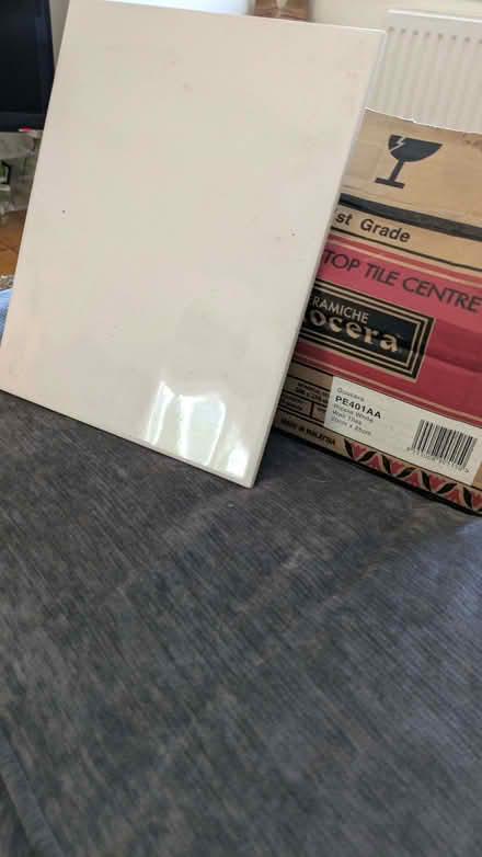 Photo of free White tiles (Hollingdean BN1) #1