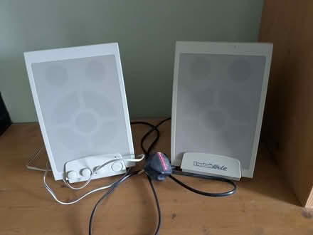 Photo of free computer speakers 2 (Kings Stanley GL10) #1