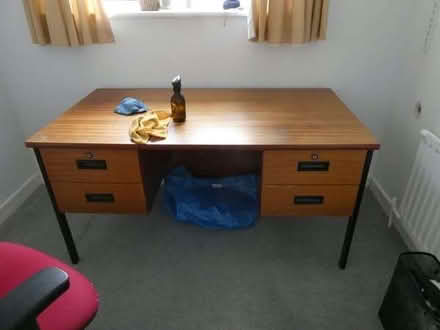 Photo of free Desk (Maiden Erlegh Nature Reserve RG6) #1