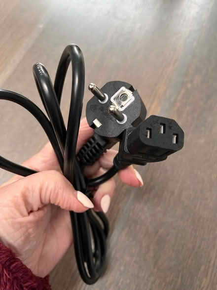 Photo of free Power cable (Rickmansworth WD3) #2