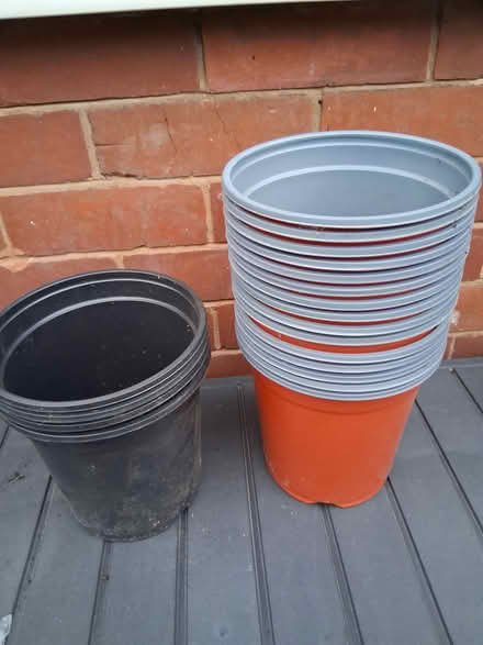 Photo of free Plastic plant pots (Stockport SK7) #1