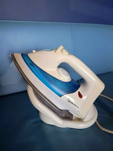 Photo of free Cordless iron (heat works but leaks) (Hayling Island PO11) #1