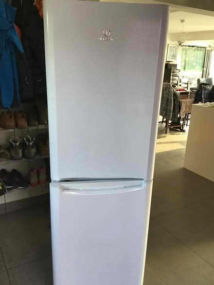 Photo of free Fridge freezer indesit (Clunton SY7) #3