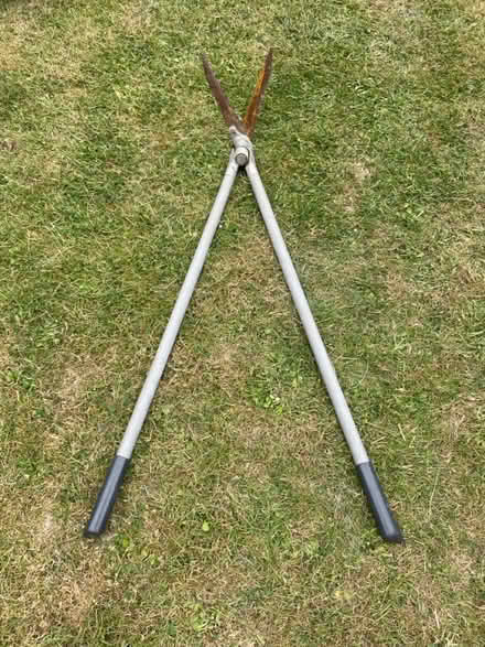 Photo of free Sets of garden shears (LU3) #3