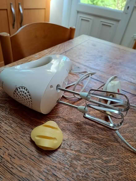 Photo of free Kenwood mixer (Drumbrae, Corstorphine EH4) #1