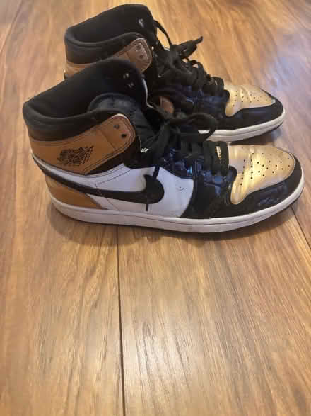 Photo of free Size 7 Nike Trainers (Catford) #1