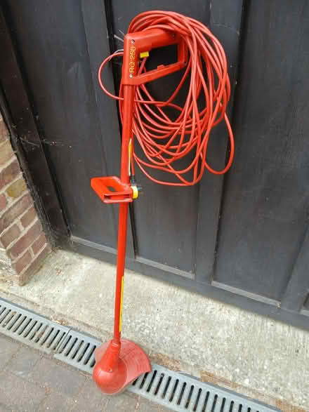 Photo of free WOLF Strimmer-for repair or spares (Sevenoaks TN13) #2