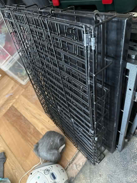 Photo of free dog crate (Loughton MK5) #1
