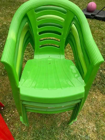 Photo of free Kids plastic Chairs x 6 (Horndon SS17) #4