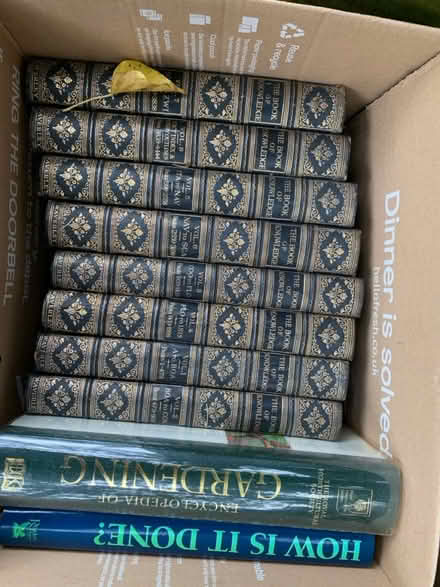 Photo of free Box of encyclopaedias (AL2 / SG6) #1