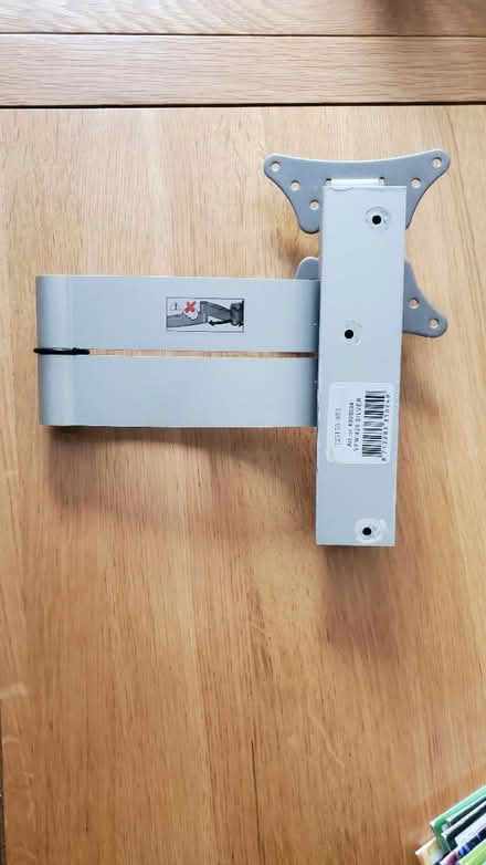 Photo of free Vogel TV wall bracket (Stevenage, Great Ashby, SG1) #3