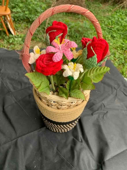 Photo of free Knitted flower basket (AL2 / SG6) #1