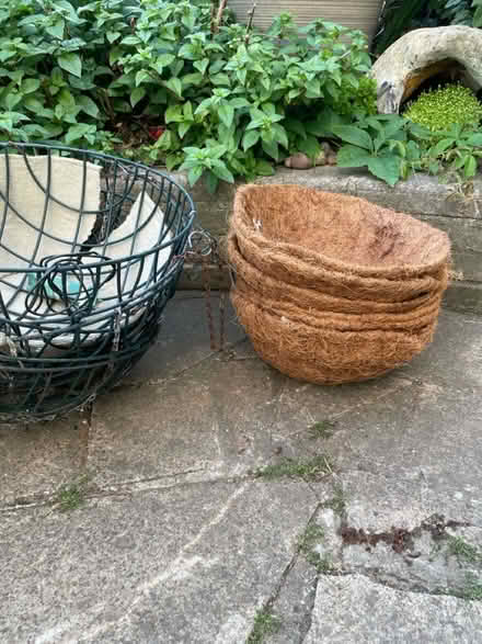 Photo of free 5 hanging baskets and small liners (Chigwell IG7) #1
