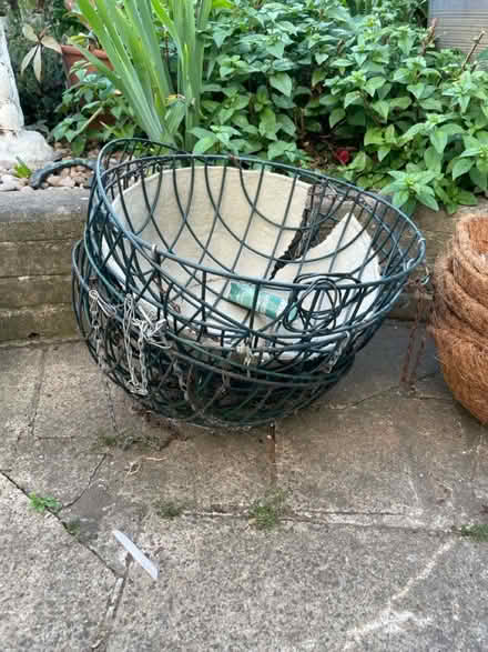 Photo of free 5 hanging baskets and small liners (Chigwell IG7) #3