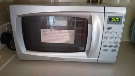 Photo of free 700w Microwave (Garden City OX5) #1