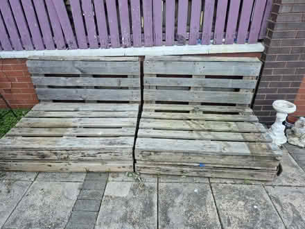 Photo of free Pallet bench (M41) #1