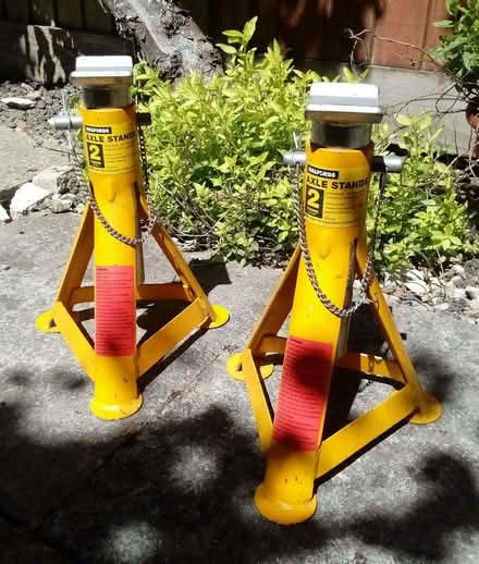 Photo of free Axle Stands. (Grove OX12) #1
