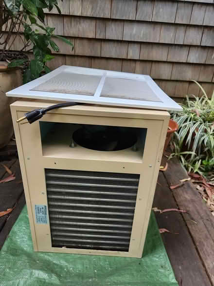 Photo of free room or wine closet AC (above the town of mill valley) #1