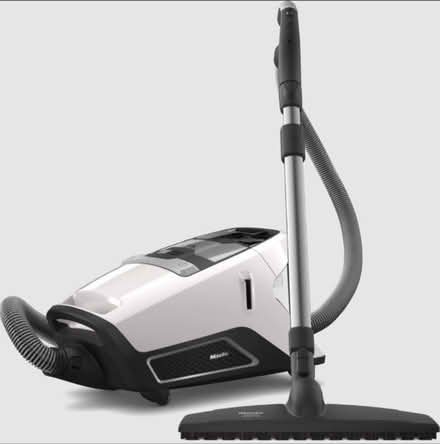 Photo of Vacuum cleaner (Crown street RG1) #1