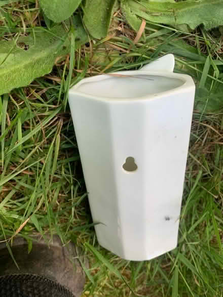 Photo of free Narrow porcelain vase (AL2 / SG6) #2