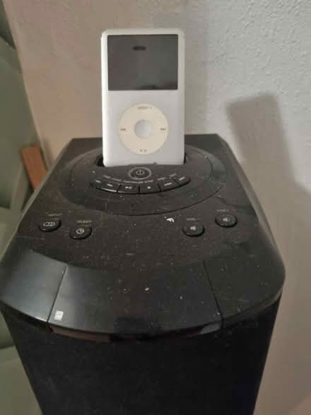Photo of free Ipod and tall speaker dock with aux (L13) #2