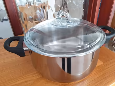 Photo of free Saucepan (Eaton Bray LU6) #1
