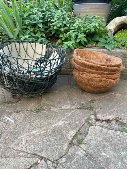 Photo of free 5 hanging baskets and small liners (Chigwell IG7) #2
