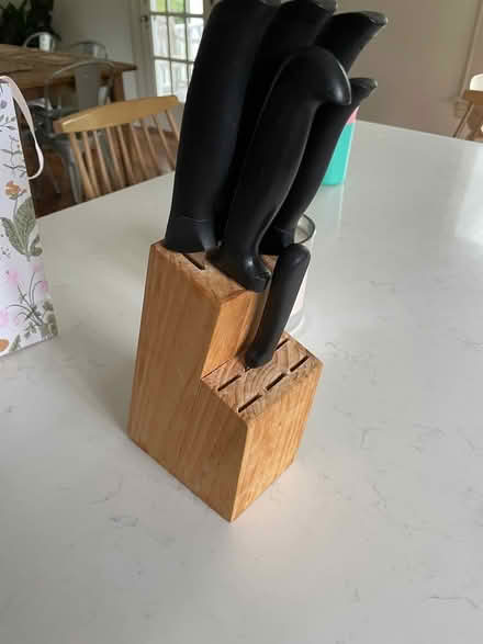 Photo of free Knife Block (Trumbull) #1