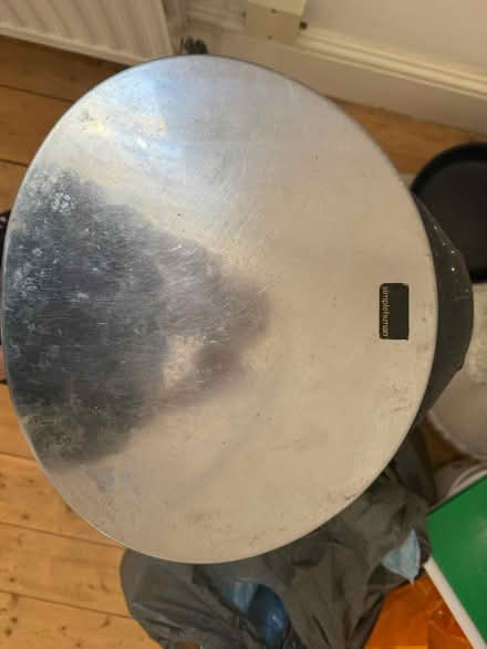 Photo of free Simple human used kitchen bin (N5 Highbury Barn) #2