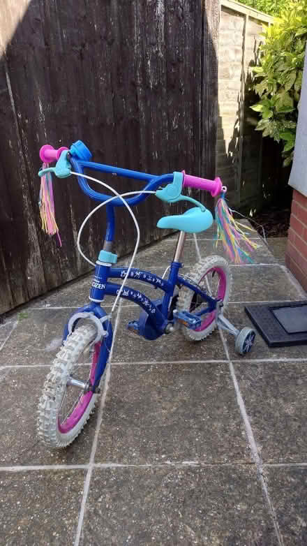 Photo of free Girls bike with stabilisers (Tonbridge) #1