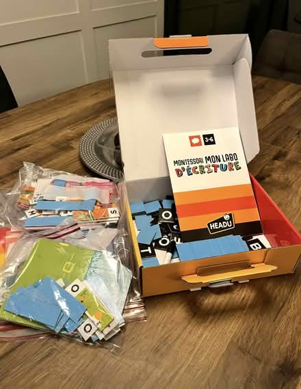 Photo of free French kids phonics / writing kit (St Albans AL3) #1