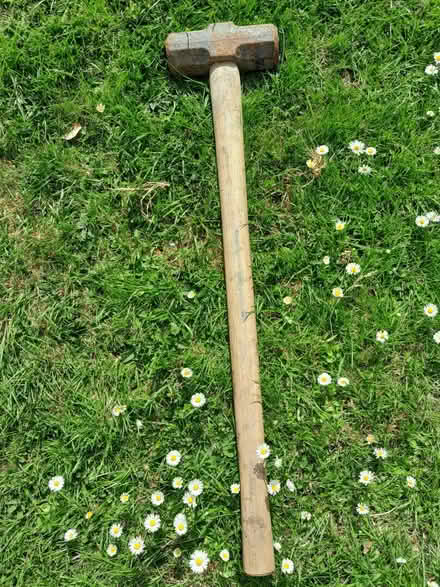 Photo of free Sledgehammer (The Grange Estate SG6) #1