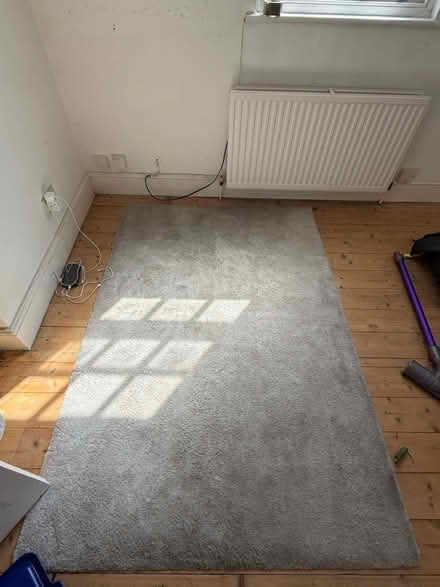 Photo of free rug (N5 Highbury Barn) #1