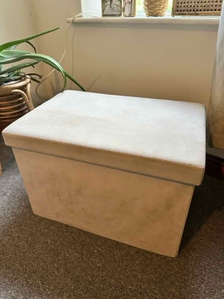 Photo of free Foldable cream ottoman (So19 9ah) #1