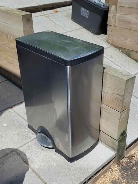Photo of free Double kitchen bin (Hooley CR5) #1