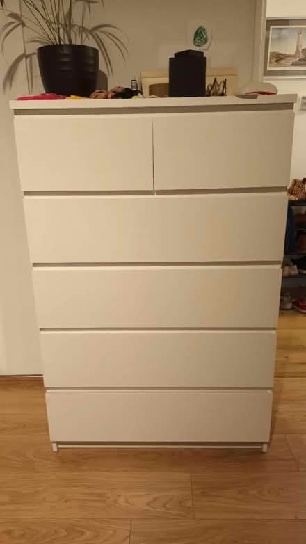 Photo of free Chest of 5x drawers. White (SW11) #1